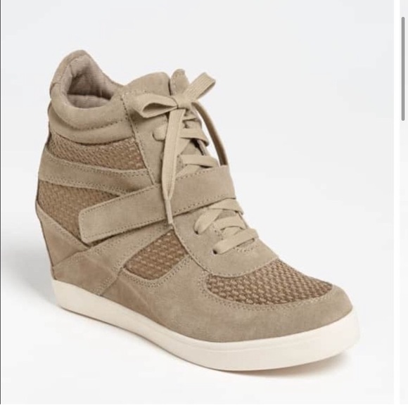 Steve Madden Shoes - Steve Madden Olympa Wedge Sneakers in Tan